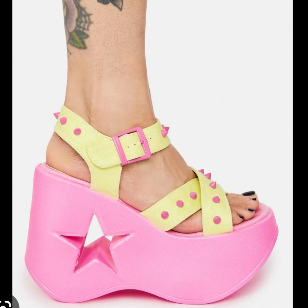 DEMONIA STAR STUDDED PLATFORMS